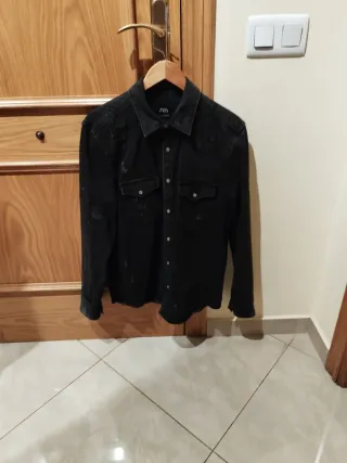 Chaqueta vaquera Zara negra