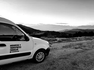 Mudanzas y Transportes Torralbo 691894140