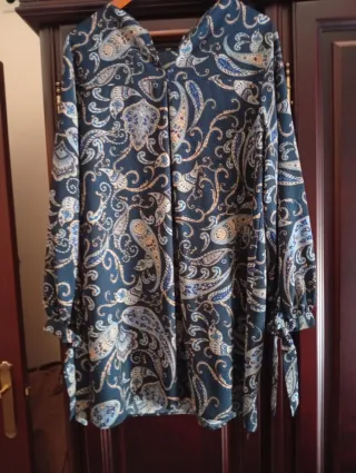 Vestido estampado beige y azul