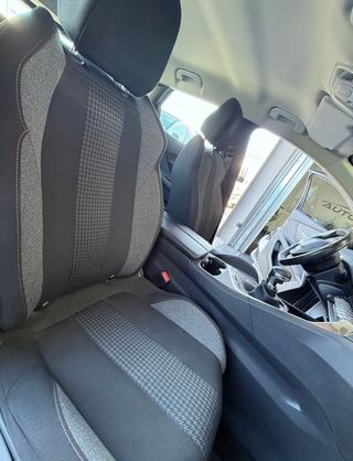 Peugeot 3008 Peugeot 3008 1.5 BlueHDi 96kW (130CV) S&S Allure