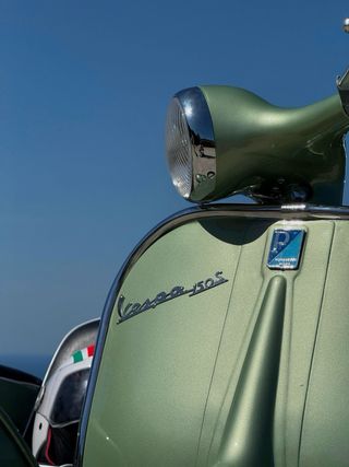 Alquiler Vespa 150S 1962 con Sidecar