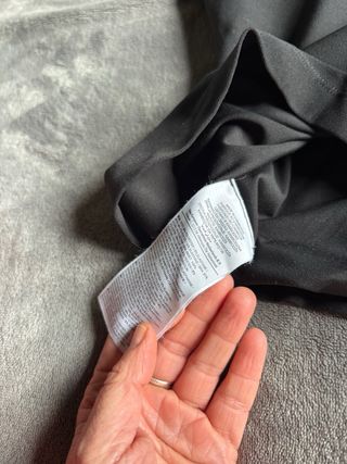 Top Fitness Nike Negro y Rosa