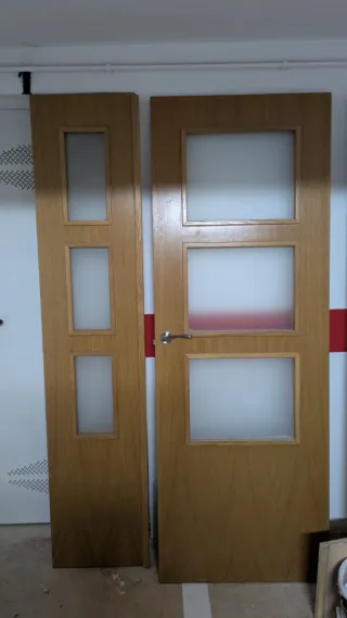 2 Puertad de madera