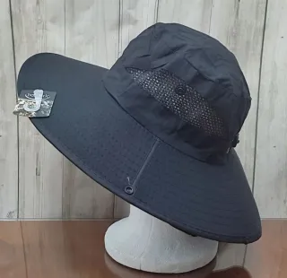 REBAJA. CHAMBERGO NEGRO CON REJILLA