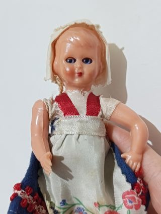 Coppia bambole vintage souvenir