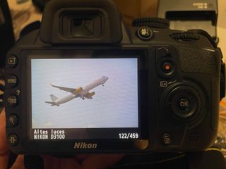 Nikon D3100 + Lentes 18-105 VR y 35mm 1.8G