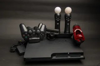 Consola PlayStation 3 PS3 1TB y mandos varios