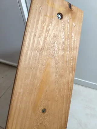 Jamonero de madera y metal