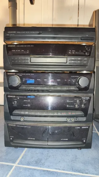 Cadena musical Kenwood negra