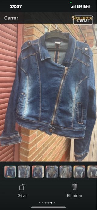 Chaqueta vaquera con tachuelas