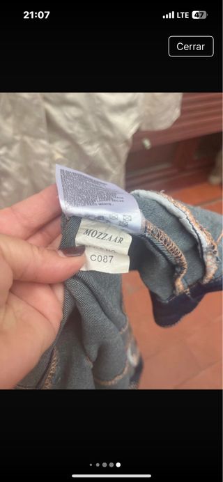 Chaqueta vaquera con tachuelas