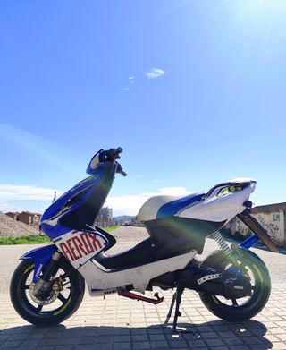 Yamaha Aerox 50cc 2T Edición Limitada tipo Rossi