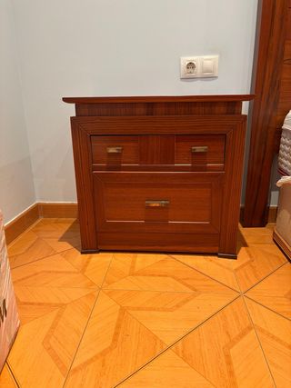 Cabecero y mesillas madera cama matrimonio
