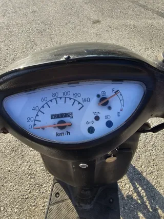 Honda Scoopy 100