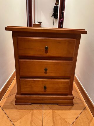 Mesita de noche madera y cabecero cama 135