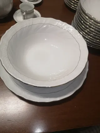 Servizio di piatti più tazze Bavaria 12 persone