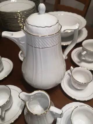 Servizio di piatti più tazze Bavaria 12 persone