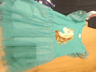 Lote 5 vestidos niña 3-4 años kiabi, shein