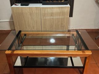 Mesa elevable cristal, estructura de madera