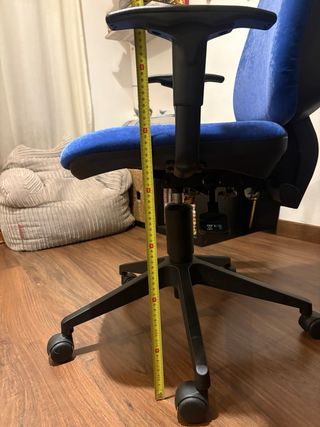 Silla de escritorio azul de terciopelo