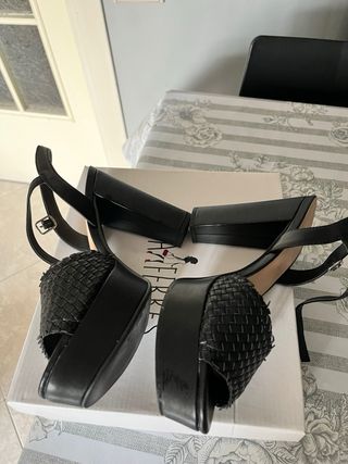 Sandali Lora Ferres n.39 nere