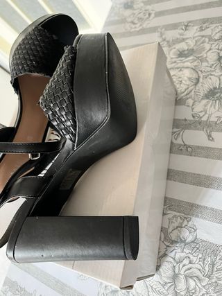 Sandali Lora Ferres n.39 nere