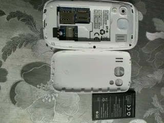 Teléfono Móvil Harmony Blanco