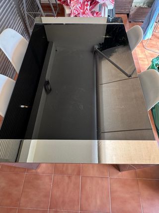 Mesa comedor extensible metal y cristal negro