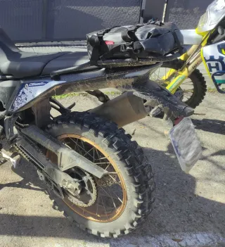 Bolsa trasera o defensas moto