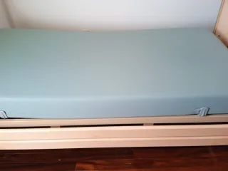 Cama articulada anatómica