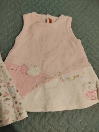 Lote 2 vestidos bebé 0-3 meses