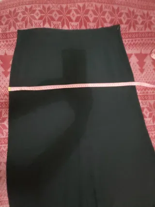 Falda larga negra