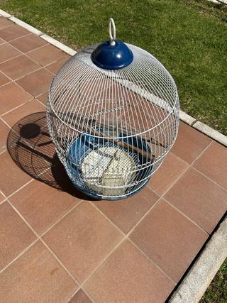 Jaula grande para pájaros