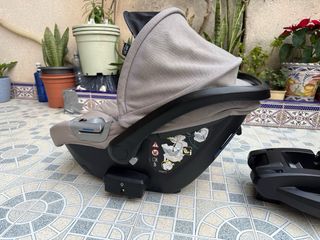 Inglesina Darwin i-Size + base isofix