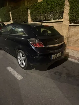 Opel astra gtc 2009