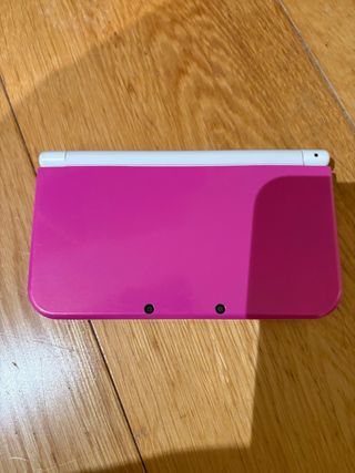Nintendo New 3DS XL Rosa + 4 Juegos