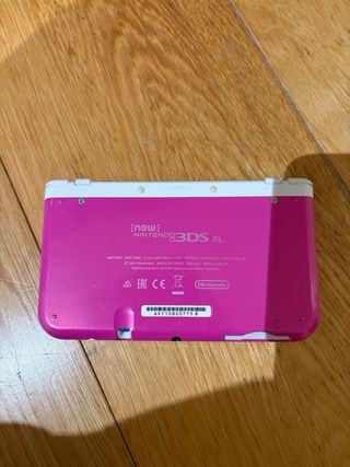 Nintendo New 3DS XL Rosa + 4 Juegos