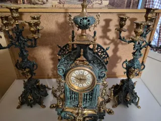 Reloj y Candelabros Bronce Dorado y Verde