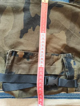 Pantalón cargo camuflaje talla XS