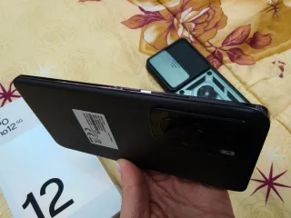 Oppo Reno 12 5G Caja y Funda Protectora