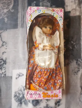 Bambola Vintage Carillon/Salvadanaio Suzie Doll