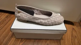 Zapatos planos mujer beige tejidos