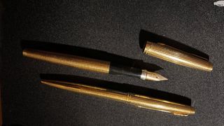 Juego Parker Bolígrafo y Pluma Dorados