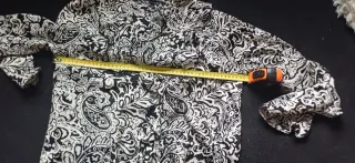 Blusa con volantes estampada