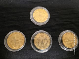 Lote 4 Medallas Conmemorativas color Oro