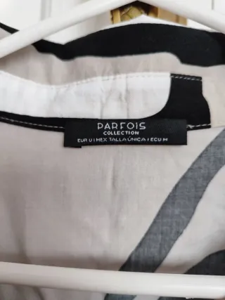 Camisa Estampada Blanco y Negro