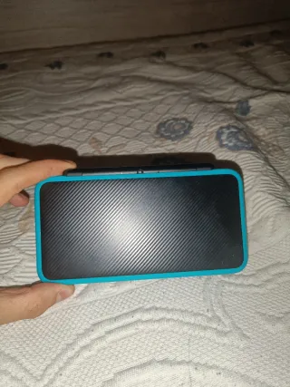 New Nintendo 2DS XL Negra y Azul