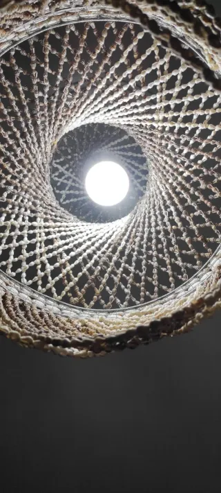 Lámpara de techo caracolas marinas