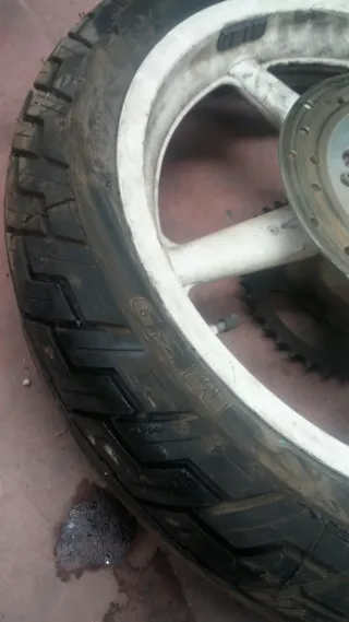 Horquilla y llantas Gilera Crono SP02