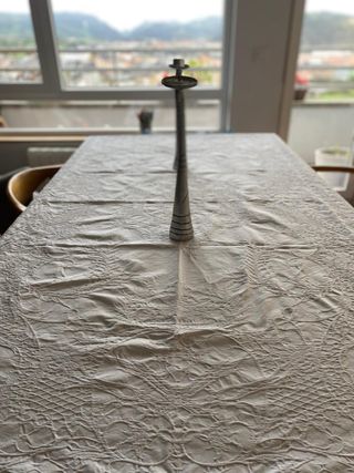 Mantel bordado de algodón blanco